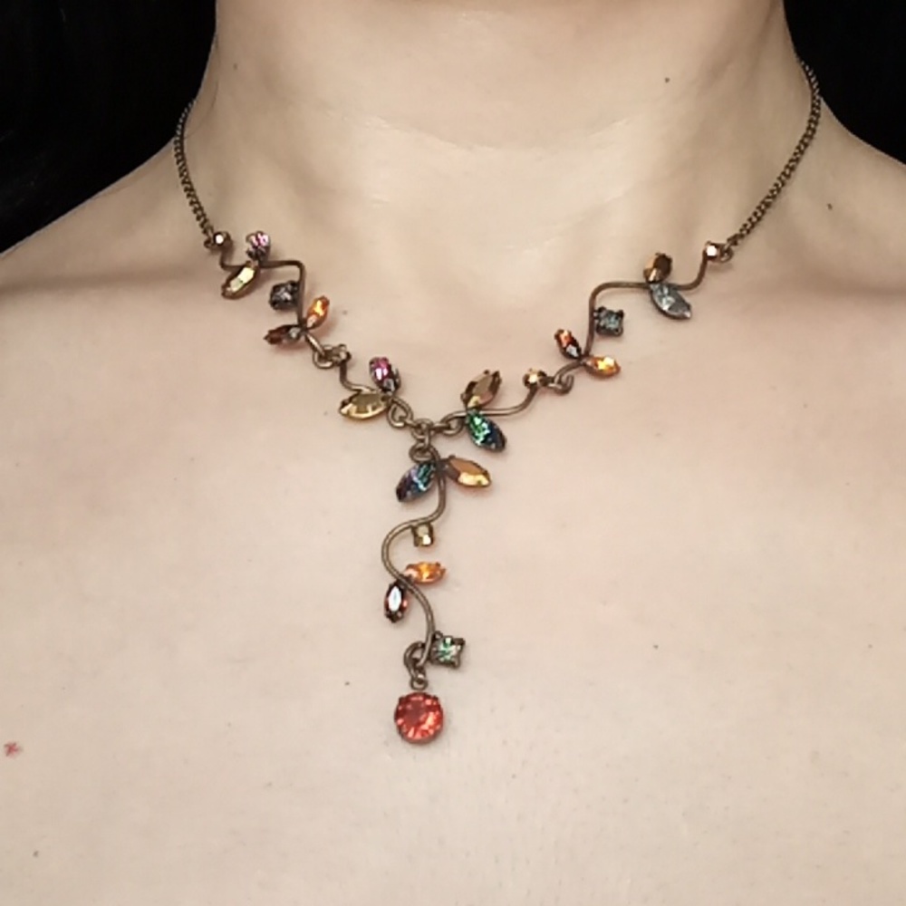 Rhinestone bronze necklace